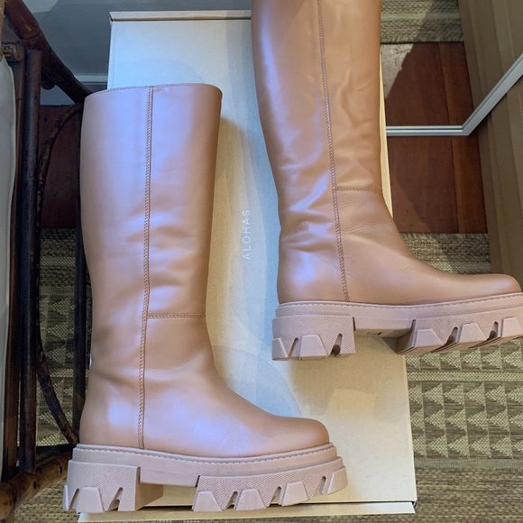 Katiuska Boots ***Brand New*** - Picture 1 of 10